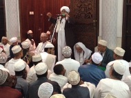 جلال وجمال وكمال وحي الله وشرعه لا يظهر في واقع الإنسان إلا بذوات تحمل أنواره