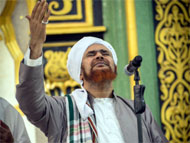 {إِنَّمَا الْمُؤْمِنُونَ إِخْوَةٌ} {إِنَّمَا الْمُؤْمِنُونَ إِخْوَةٌ}