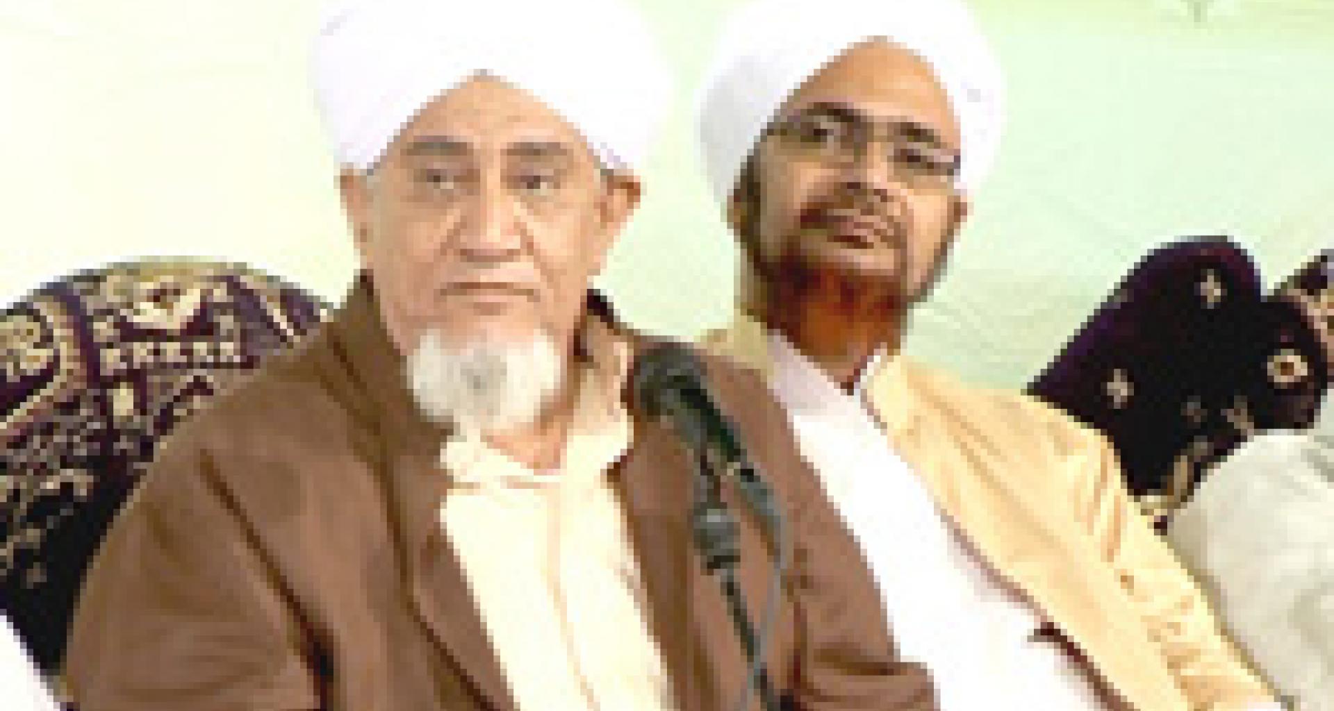 الحبيب أبوبكر المشهور يلقي كلمته الحبيب أبوبكر المشهور يلقي كلمته