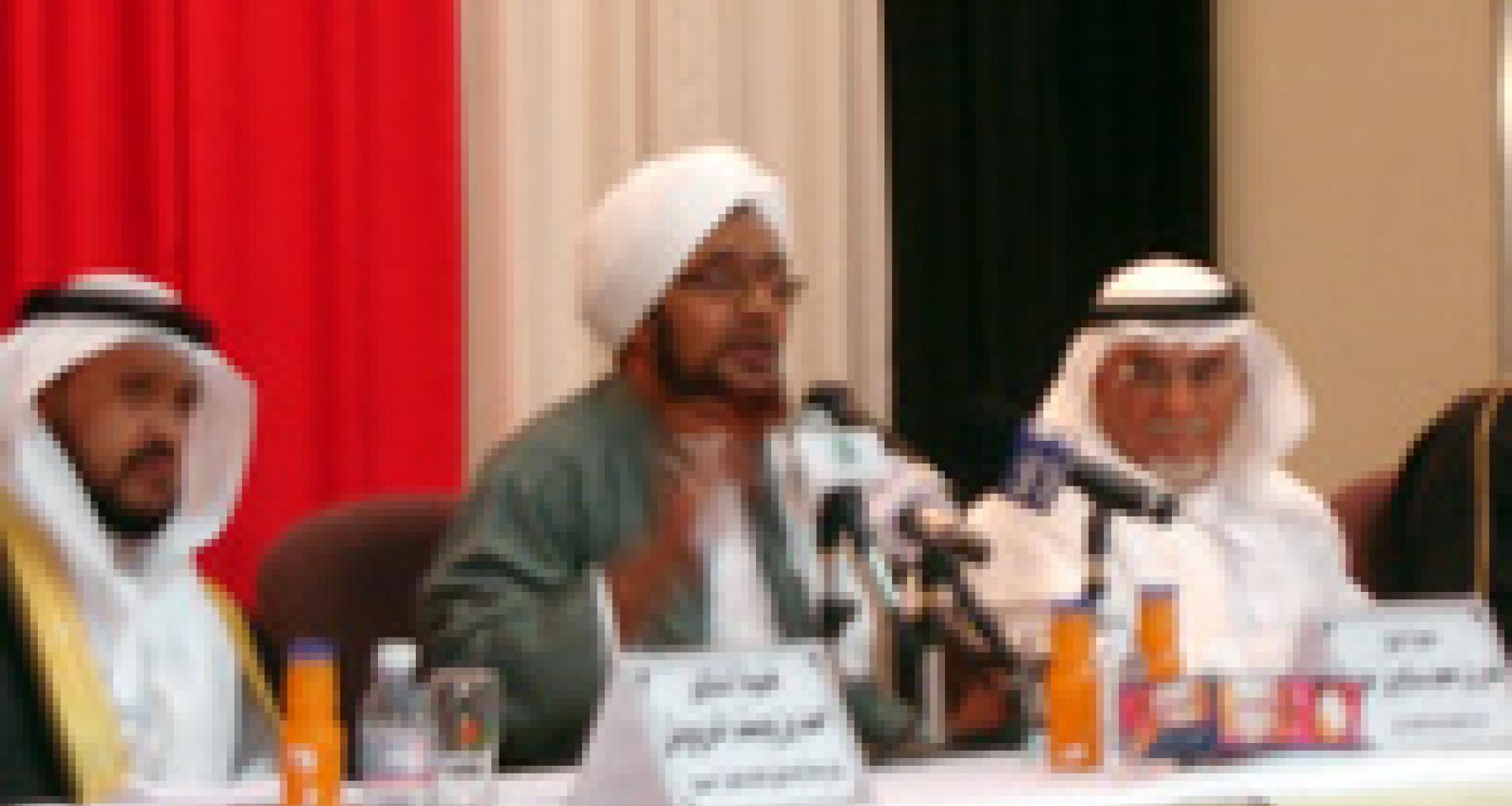 الحبيب عمر أثناء مشاركته الحبيب عمر أثناء مشاركته