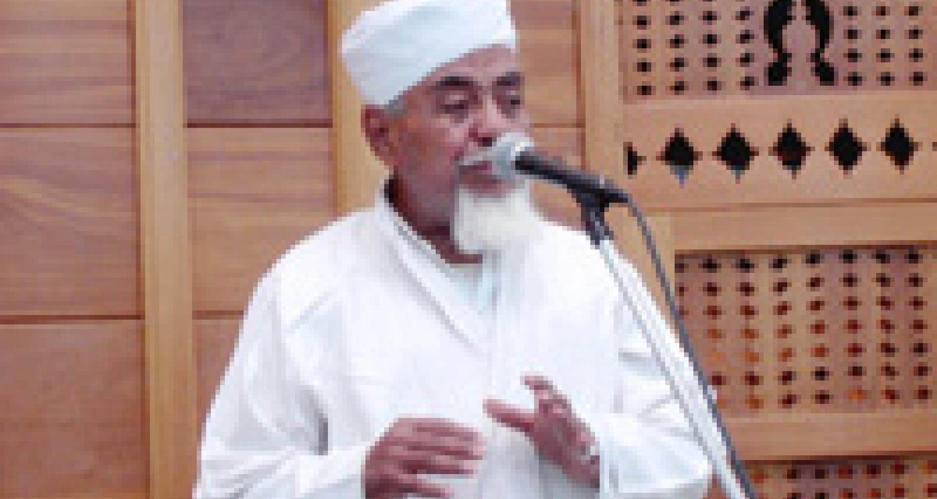 الحيب علي المشهور بن حفيظ مرحبا بالشيخ البوطي الحيب علي المشهور بن حفيظ مرحبا بالشيخ البوطي