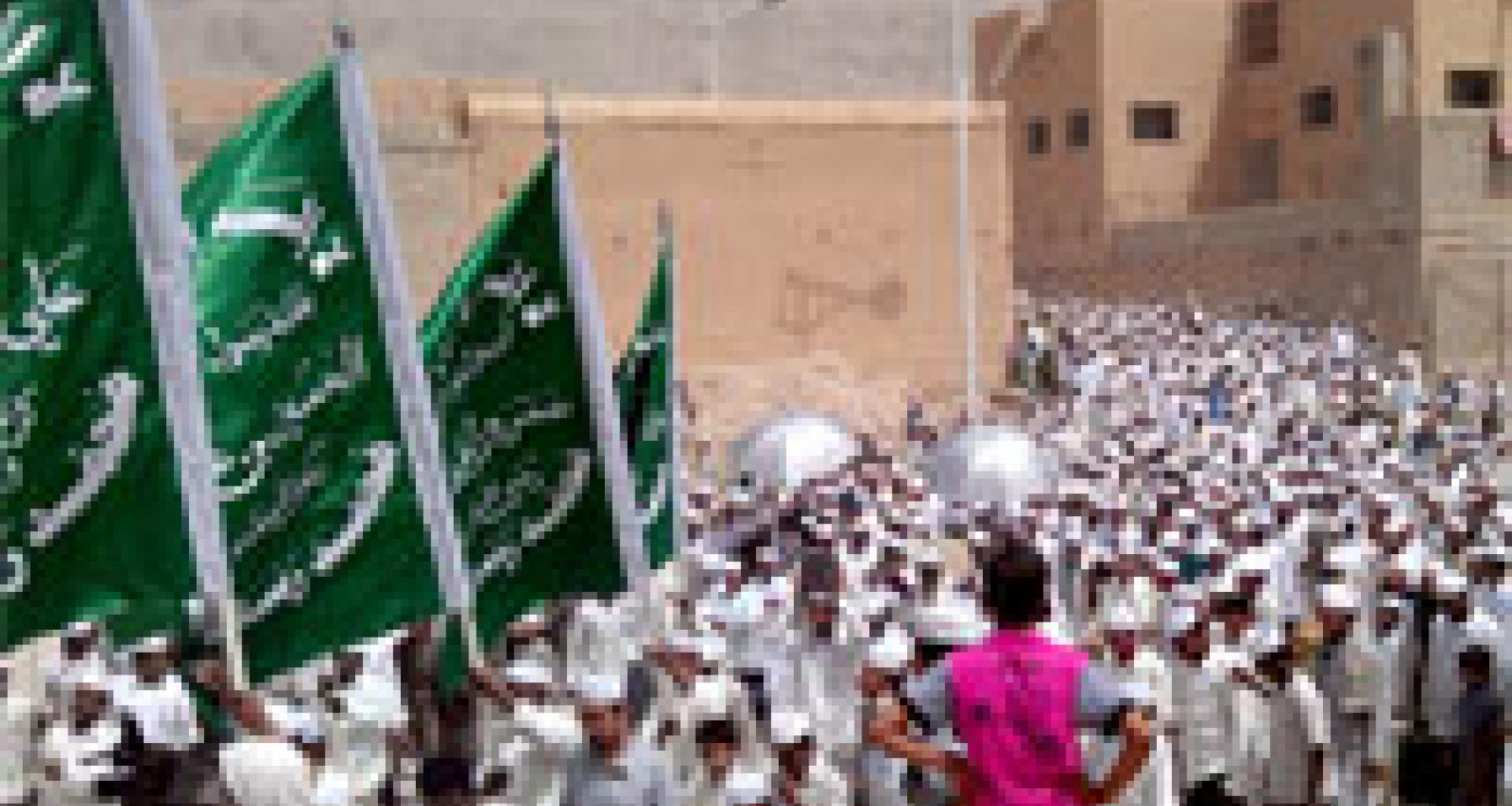 الزف بالطيالة والأعلام الزف بالطيالة والأعلام