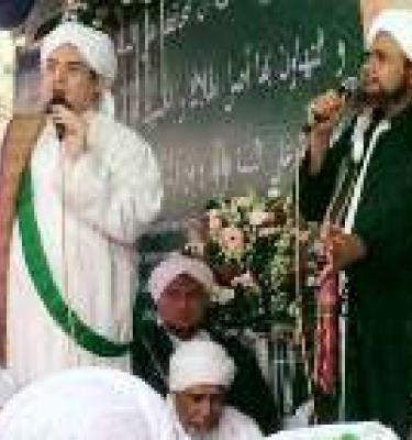 محاضرة الحبيب عمر في ذكرى حولية الشيخ أبي بكر بن سالم في جاكرتا