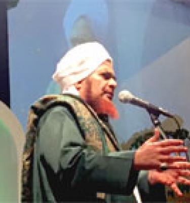 آثار المجامع والمسامر وأسرار الصلة بالفاطر وعبده الطاهر