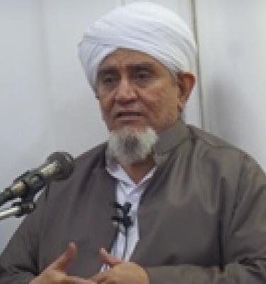 حقائق دين الله في ذواتٍ تطبِّقه يتجلى جمالُه في أعمالها وصفاتها