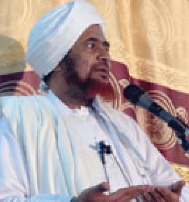 حول الاحتفال وثمراته بكتاب الله ومن أنزلت عليه آياته