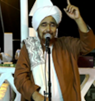 عجائب مِنَن رب الأرباب وعظمة صفاته، واضطرار عباده إليه، ولا يَهلِك على الله إلا هالك
