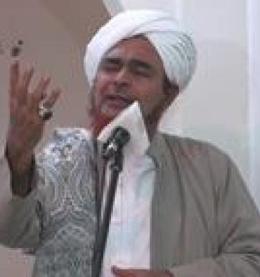 تعظيم القرآن الكريم وإنزاله منزلته من أهم واجبات المؤمن