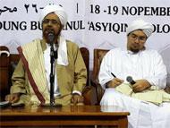 الإجابة على أسئلة الحضور ومداخلات