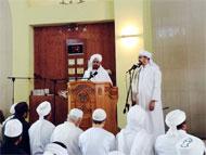 المؤمن مُزكٍّ لنفسه، مُربٍّ لأبنائه، نافع لمجتمعه