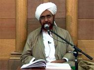 كفاية الراغب - 326 - من محرّمات الإحرام : ستر وجه المرأة والطيب