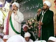 محاضرة الحبيب عمر في ذكرى حولية الشيخ أبي بكر بن سالم في جاكرتا