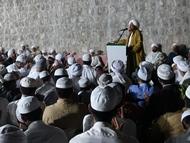 القيام بمهمة الأسرة والصدق في الخدمة